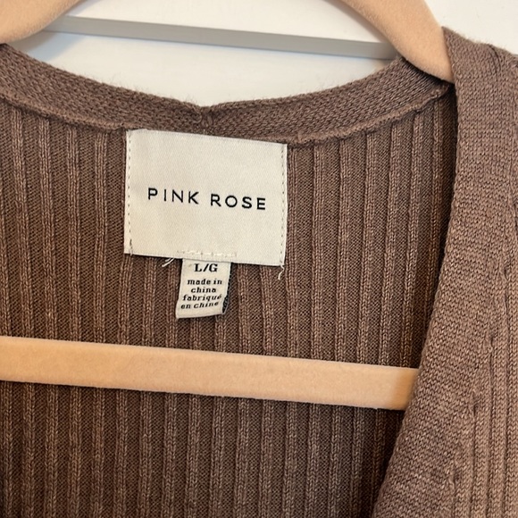 Pink Rose dress - Picture 3 of 7